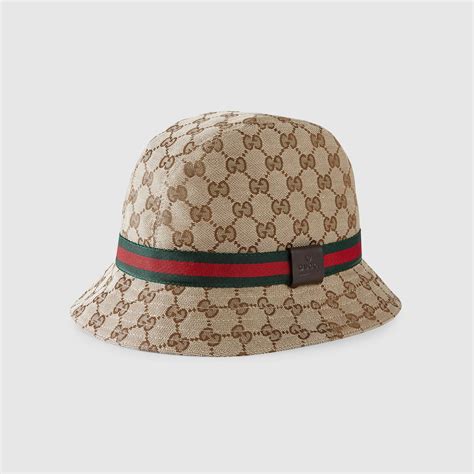 Chapeaux Gucci pour homme .